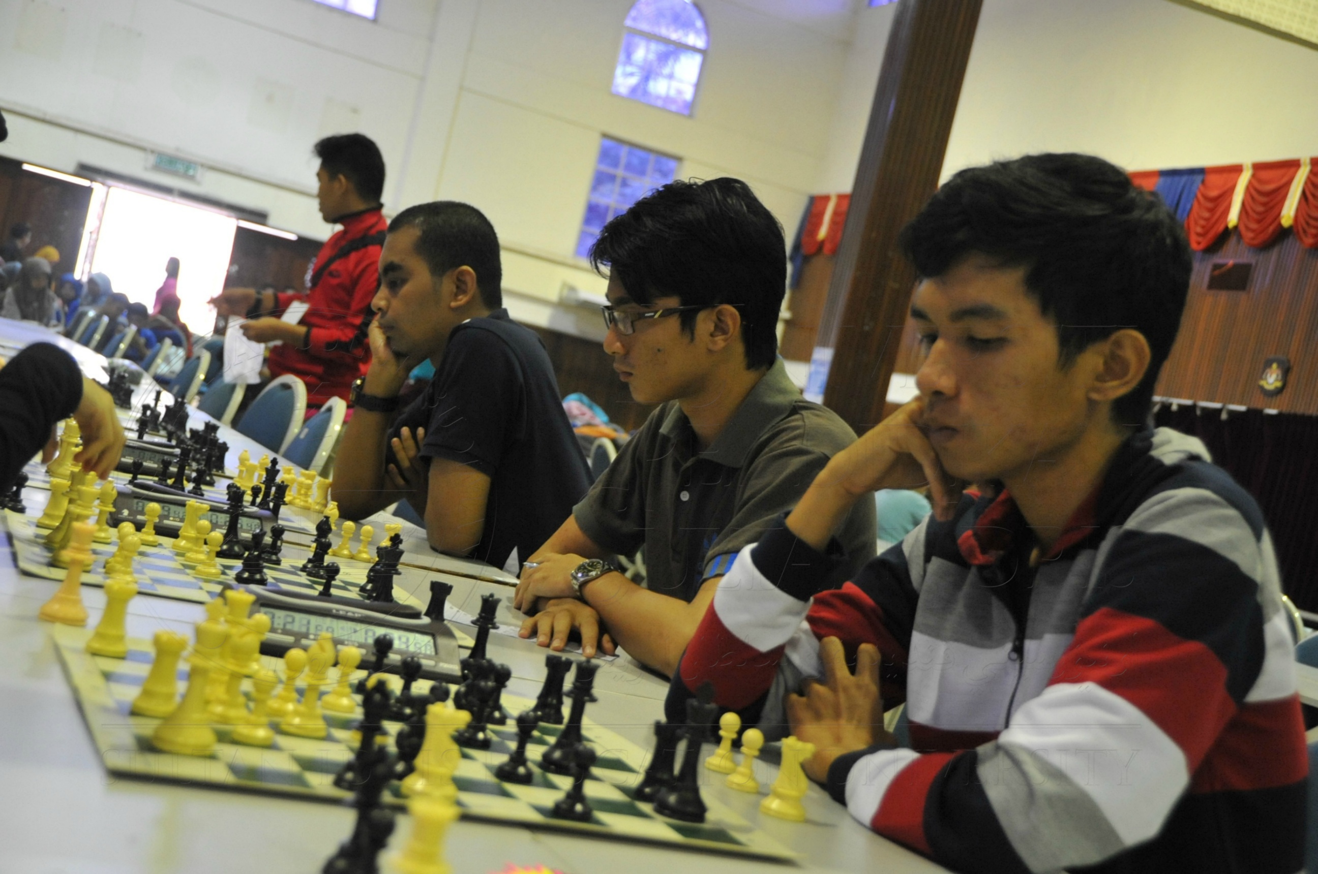 PRO15 158 CATUR HAS 9241